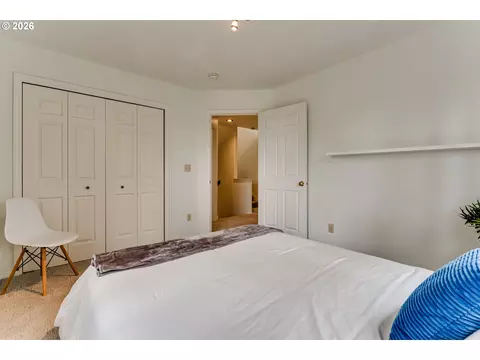 2736 Kismet Way, Eugene, OR 97405 photo 32