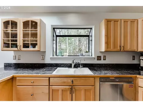 2736 Kismet Way, Eugene, OR 97405 photo 20