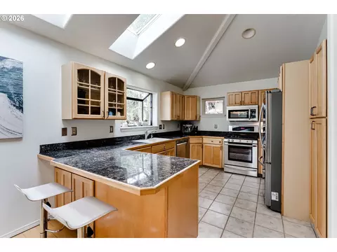 2736 Kismet Way, Eugene, OR 97405 photo 19