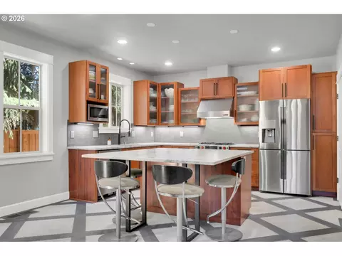 Kitchen - 2183 Ashbury Dr, Eugene, OR 97408 photo 1 of 5