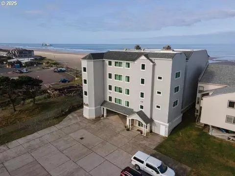 115 N Miller St #303 I, Rockaway Beach, OR 97136