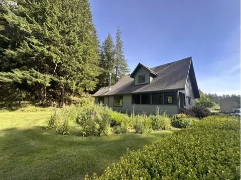 94964 Echo Springs Ln, North Bend, OR 97459