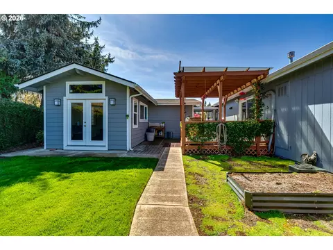 34681 Devonshire Dr, Eugene, OR 97405 photo 33