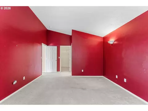 Bedroom - 38926 Haskins St, Sandy, OR 97055 photo 6 of 7