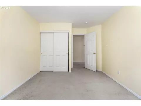 Bedroom - 38926 Haskins St, Sandy, OR 97055 photo 4 of 7