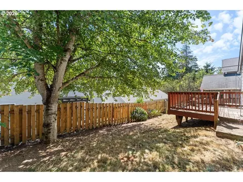 Exterior - 38926 Haskins St, Sandy, OR 97055 photo 4 of 5