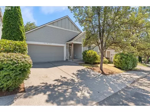 Exterior - 38926 Haskins St, Sandy, OR 97055 photo 1 of 5