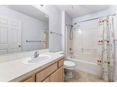 Bath - 38926 Haskins St, Sandy, OR 97055 photo 1 of 2