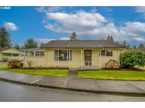 12530 SE Main St, Portland, OR 97233