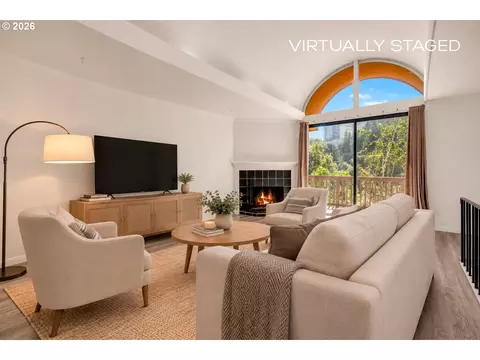 851 SW Broadway Dr #52, Portland, OR 97201