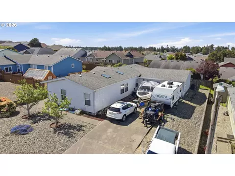 1830 Arthur St, North Bend, OR 97459