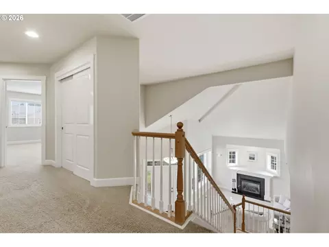 Entry Way - 516 SE 200th Pl, Camas, WA 98607 photo 2 of 2