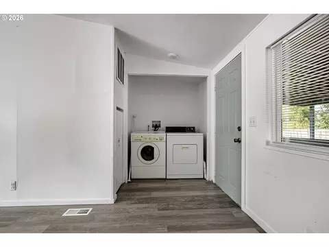 Other - 89 Shady Loop, Springfield, OR 97477 photo 3 of 9