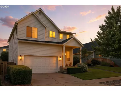 2210 S White Salmon Dr, Ridgefield, WA 98642