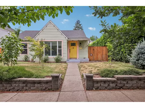 304 W 32nd St, Vancouver, WA 98660