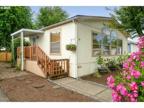 1699 N Terry St #53, Eugene, OR 97402