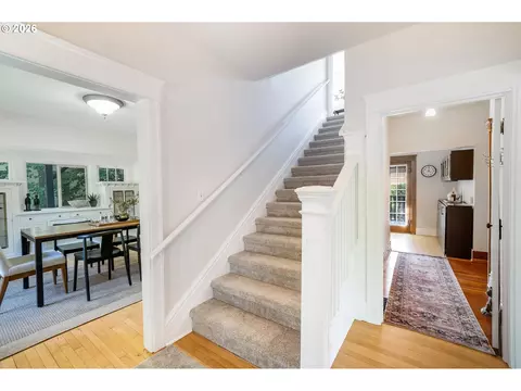 Entry Way - 2774 Potter St, Eugene, OR 97405 photo 4 of 7