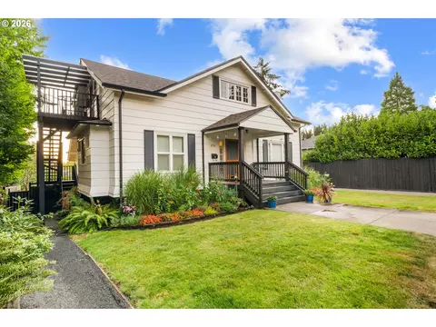 Exterior - 2774 Potter St, Eugene, OR 97405 photo 4 of 10