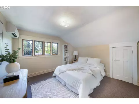 Bedroom - 2774 Potter St, Eugene, OR 97405 photo 4 of 4