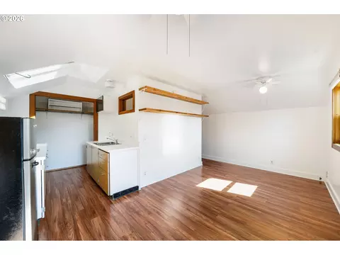 Living - 2774 Potter St, Eugene, OR 97405 photo 3 of 3