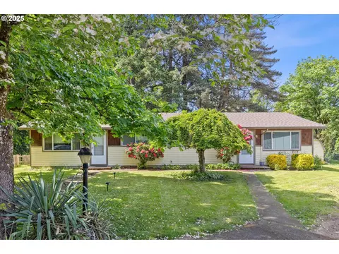 14737 SW Hall Blvd, Tigard, OR 97224