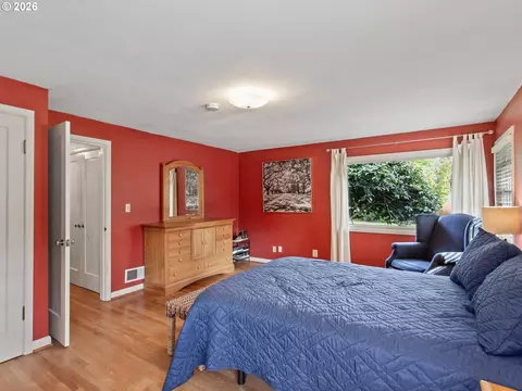 Bedroom - 15905 SE Ruby Dr, Milwaukie, OR 97267 photo 2 of 4