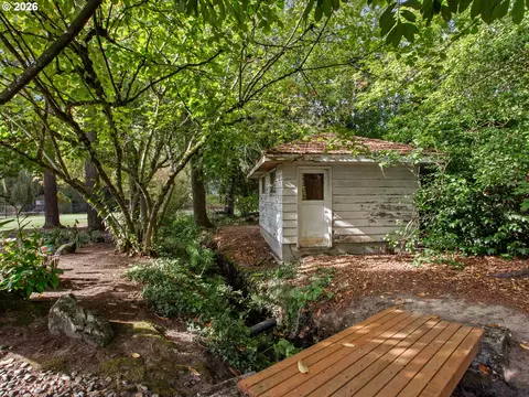 Exterior - 15905 SE Ruby Dr, Milwaukie, OR 97267 photo 7 of 13