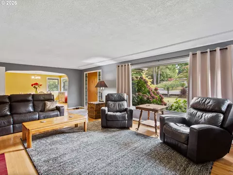 Living - 15905 SE Ruby Dr, Milwaukie, OR 97267 photo 3 of 3