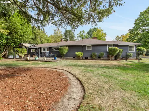 Exterior - 15905 SE Ruby Dr, Milwaukie, OR 97267 photo 11 of 13