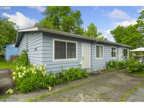 1339 SE 85th Ave, Portland, OR 97216