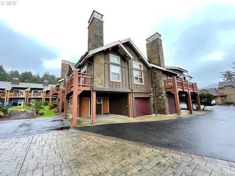 132 E Surfcrest Ave #C1B, Cannon Beach, OR 97110