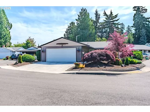 16688 SW Queen Anne Ave, King City, OR 97224