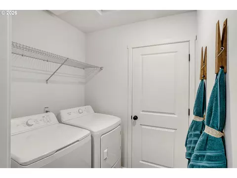Other - 5733 Basalt Ct, Springfield, OR 97478 photo 2 of 5