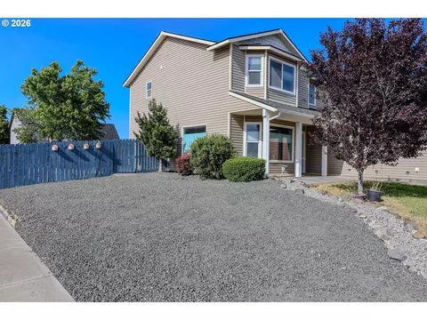 Exterior - 415 E Browning Ave, Hermiston, OR 97838 photo 6 of 6