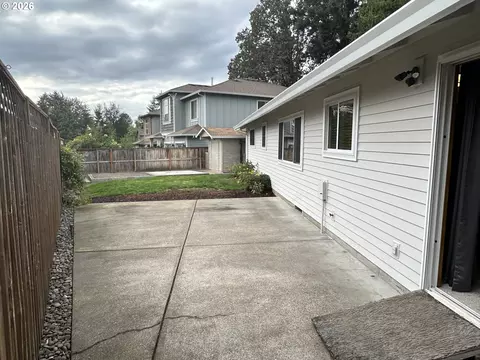 Exterior - 9150 SW Apache Dr, Tualatin, OR 97062 photo 2 of 7