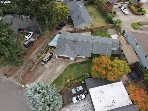 View/Area - 9150 SW Apache Dr, Tualatin, OR 97062 photo 1 of 1
