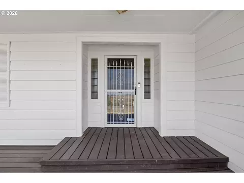 Exterior - 11523 Summit Loop, Turner, OR 97392 photo 5 of 9