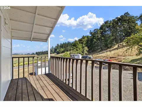 Exterior - 11523 Summit Loop, Turner, OR 97392 photo 6 of 9