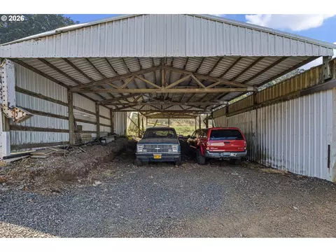 Exterior - 11523 Summit Loop, Turner, OR 97392 photo 8 of 9