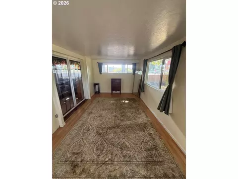 Living - 3849 Roosevelt Blvd, Eugene, OR 97402 photo 1 of 2