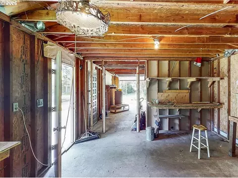 Other - 3849 Roosevelt Blvd, Eugene, OR 97402 photo 2 of 8