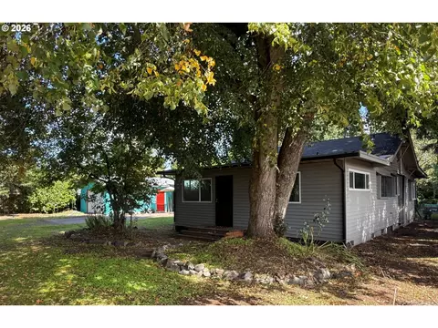 Exterior - 3849 Roosevelt Blvd, Eugene, OR 97402 photo 1 of 8