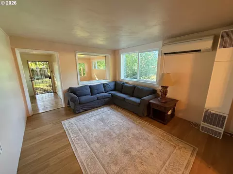 Living - 3849 Roosevelt Blvd, Eugene, OR 97402 photo 2 of 2