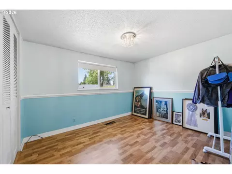 Bedroom - 2501 Stratford St, Eugene, OR 97404 photo 6 of 7