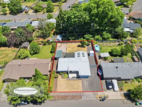 View/Area - 2501 Stratford St, Eugene, OR 97404 photo 2 of 3