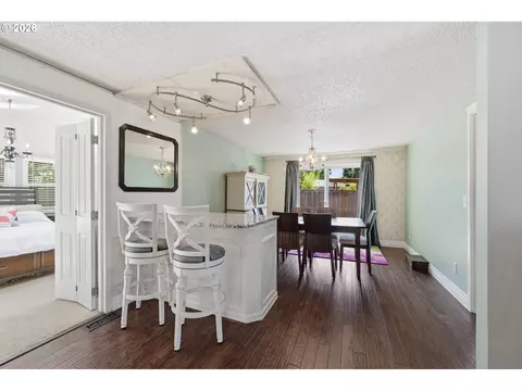 Dining - 2501 Stratford St, Eugene, OR 97404 photo 1 of 4