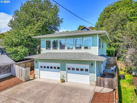 811 Glasgow Ave, Astoria, OR 97103