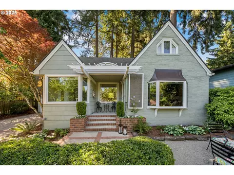128 Northshore Rd, Lake Oswego, OR 97034