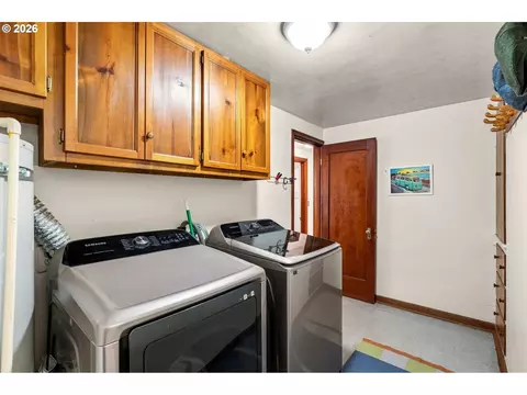 Other - 886 Polk St, Eugene, OR 97402 photo 3 of 9