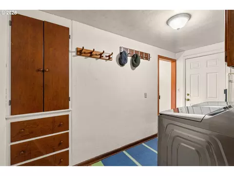 Other - 886 Polk St, Eugene, OR 97402 photo 2 of 9